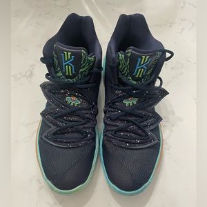 Nike Kyrie 5 UFO